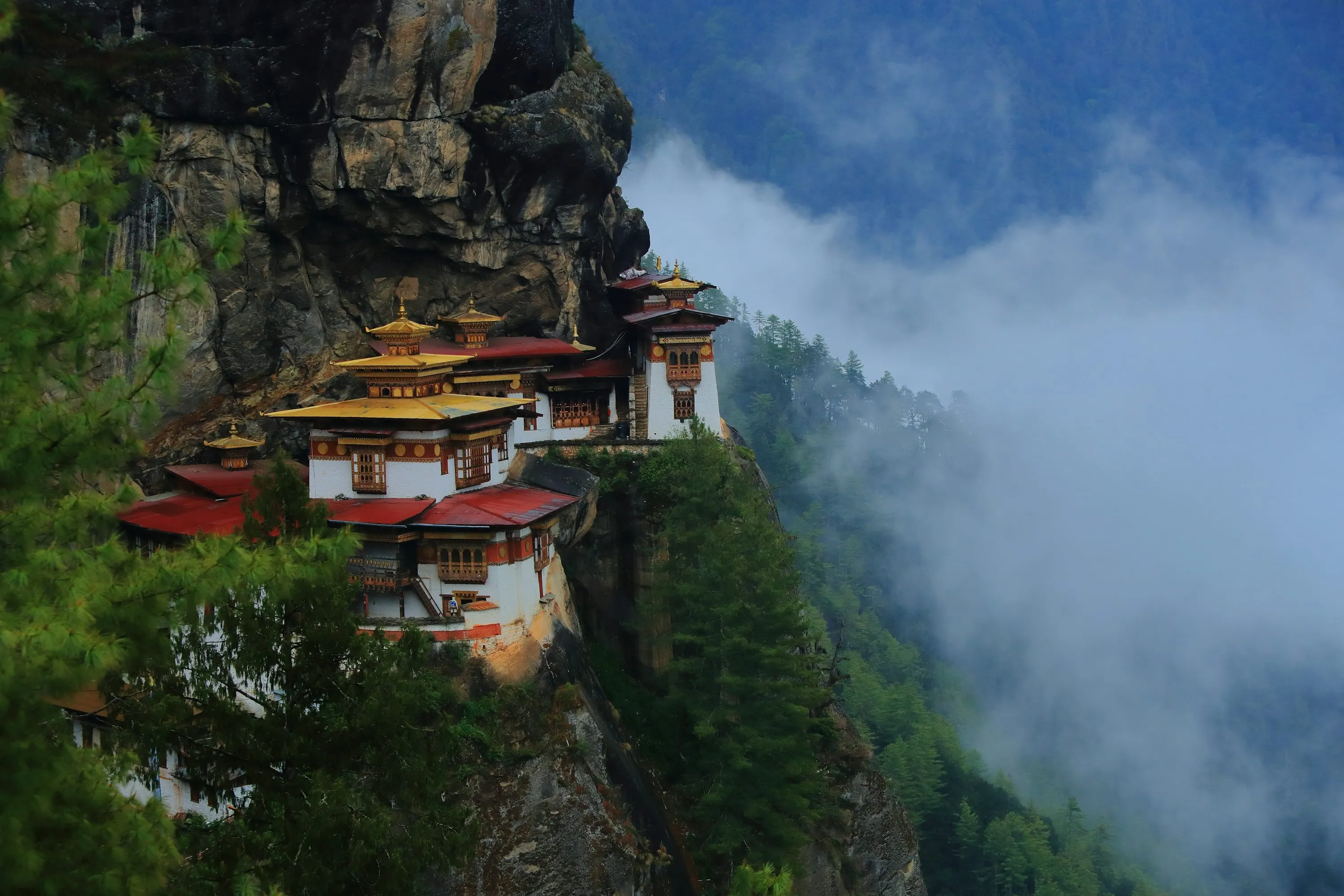 How to Travel to Bhutan from Laos (2025): A Complete Guide to Visa, SDF, Flights, & Itineraries
