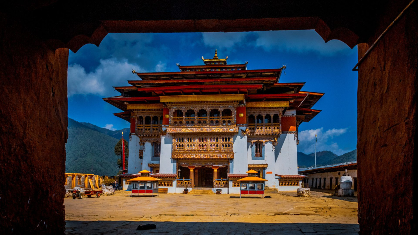 How to Travel to Bhutan from Japan (2025): A Complete Guide to Visa, SDF, Flights, & Itineraries